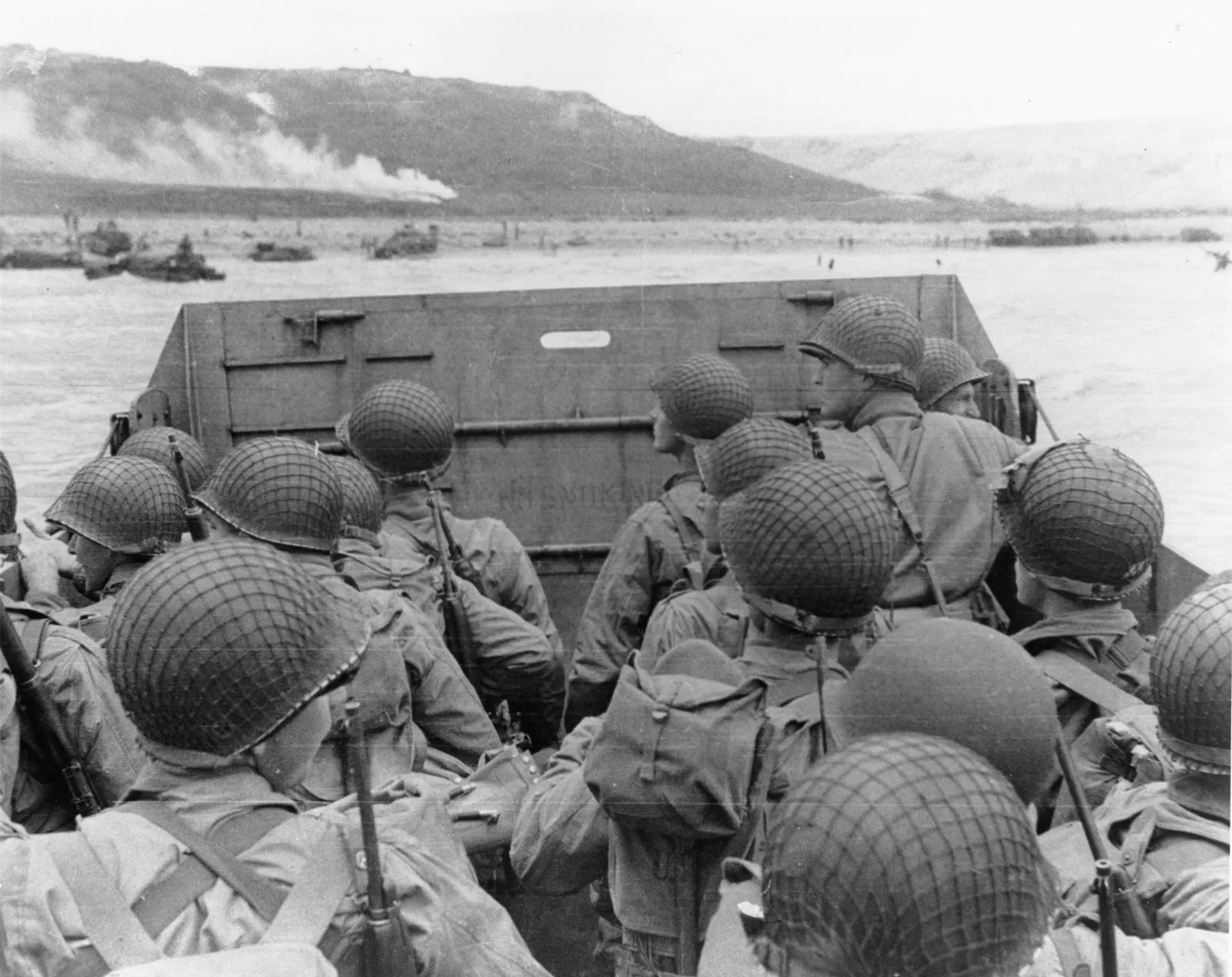 assault-troops-American-landing-craft-Normandy-Invasion-June-6-1944