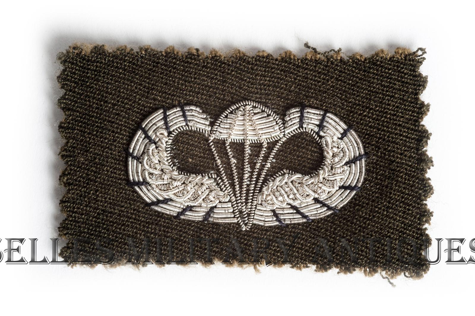 brevet-poitrine-officier-parachutiste-US-(1)