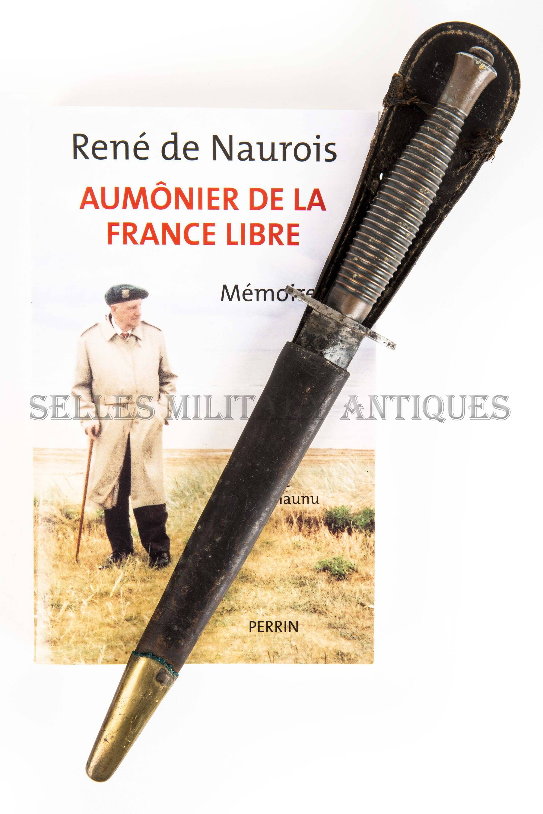 Dague B2 identifiée Aumonier Commando Kieffer n° 4 Normandie GB (1)