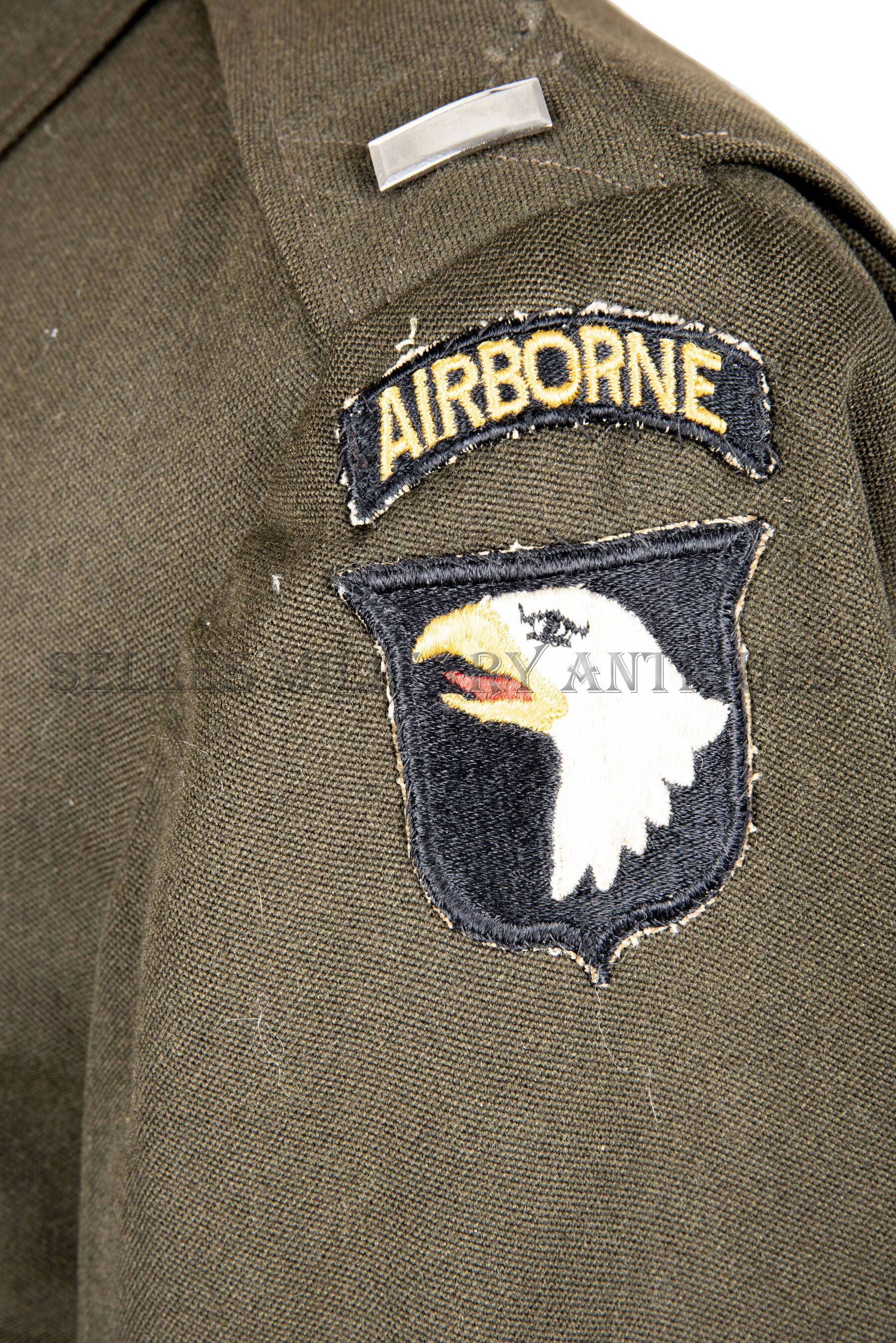 Grouping officier lieutenant 101st Airborne parachutiste US (7)