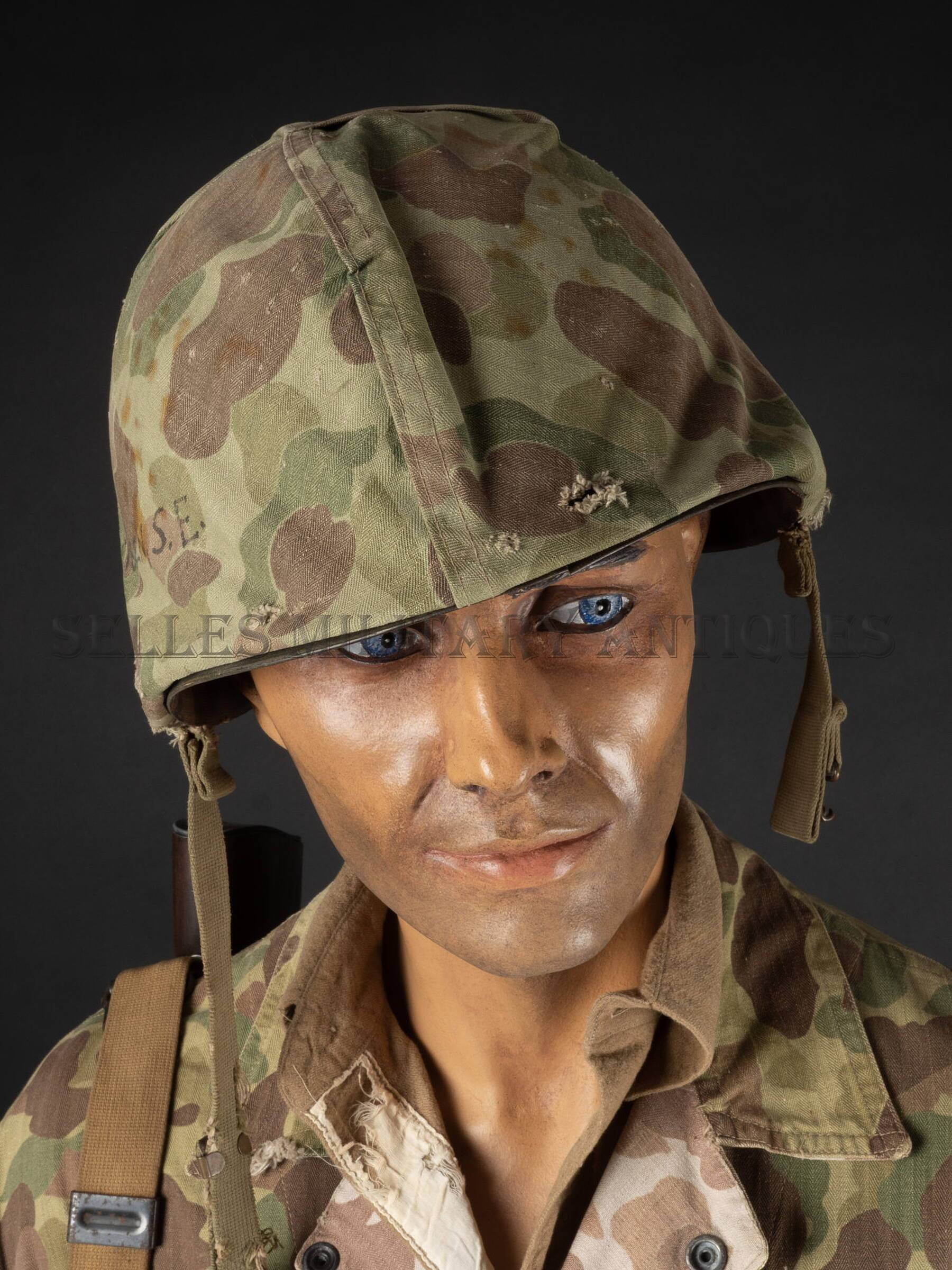 Officier USMC Okinawa-02