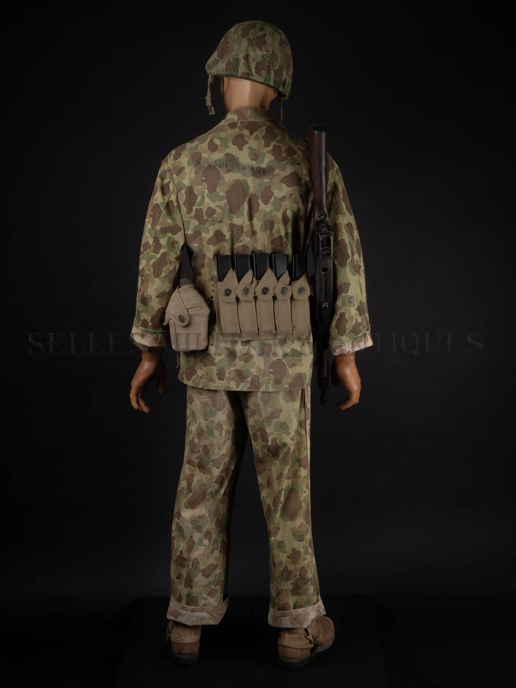 Officier USMC Okinawa-18