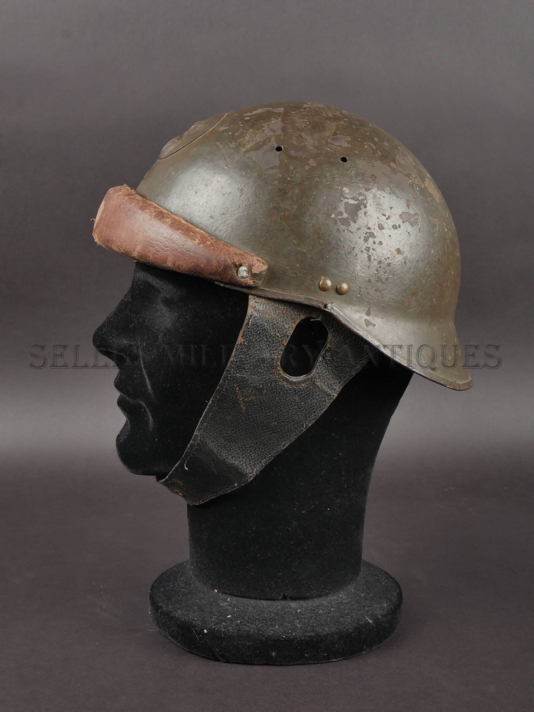 Bourrelet cuir brun foncé casque Modèle 35 Troupes motorisées taille bombe  C.