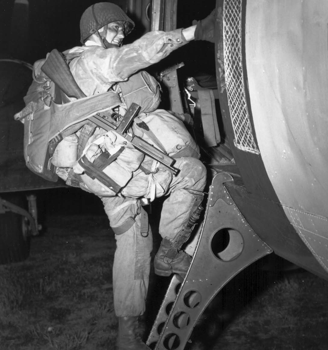 paratrooper-en-route-for-normandy-001