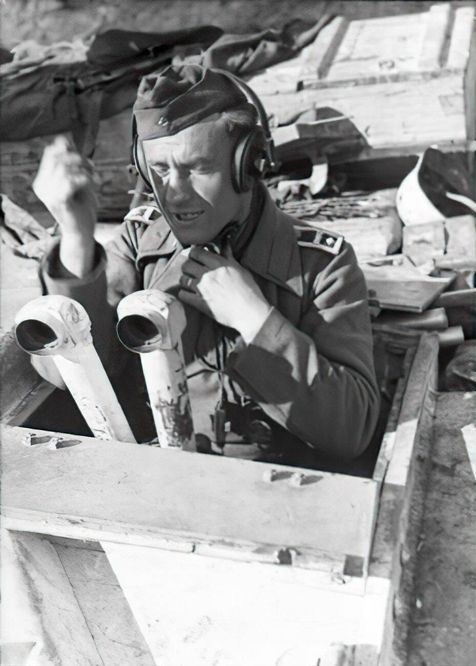 un-feldwebel-et-kom-d-un-stug-iii-a-smolensk-russie-en-avril-43